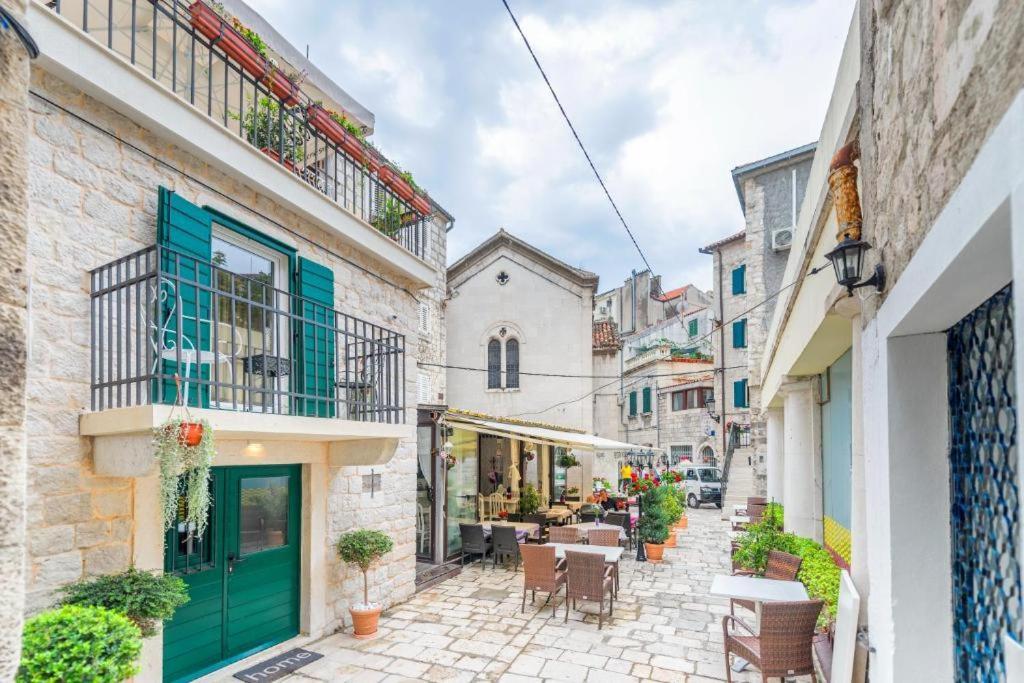 Room N&M - Diocletians Palace Split Exterior foto