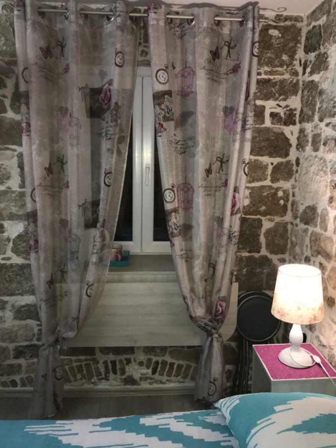 Room N&M - Diocletians Palace Split Exterior foto